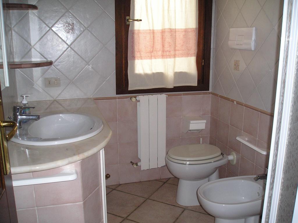 Villa Maestrale Olbia Phòng bức ảnh